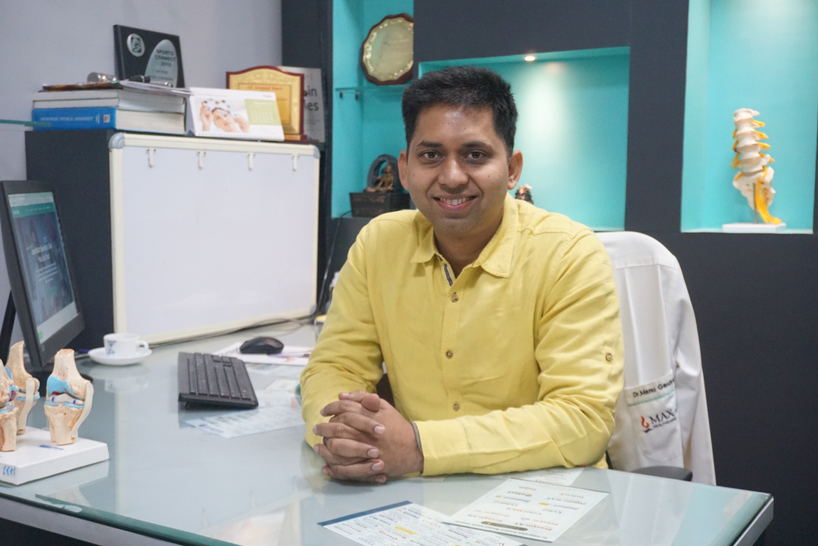 best chiropractor and physiotherapist in Noida ,Delhi, Vaishali Ghaziabad, India