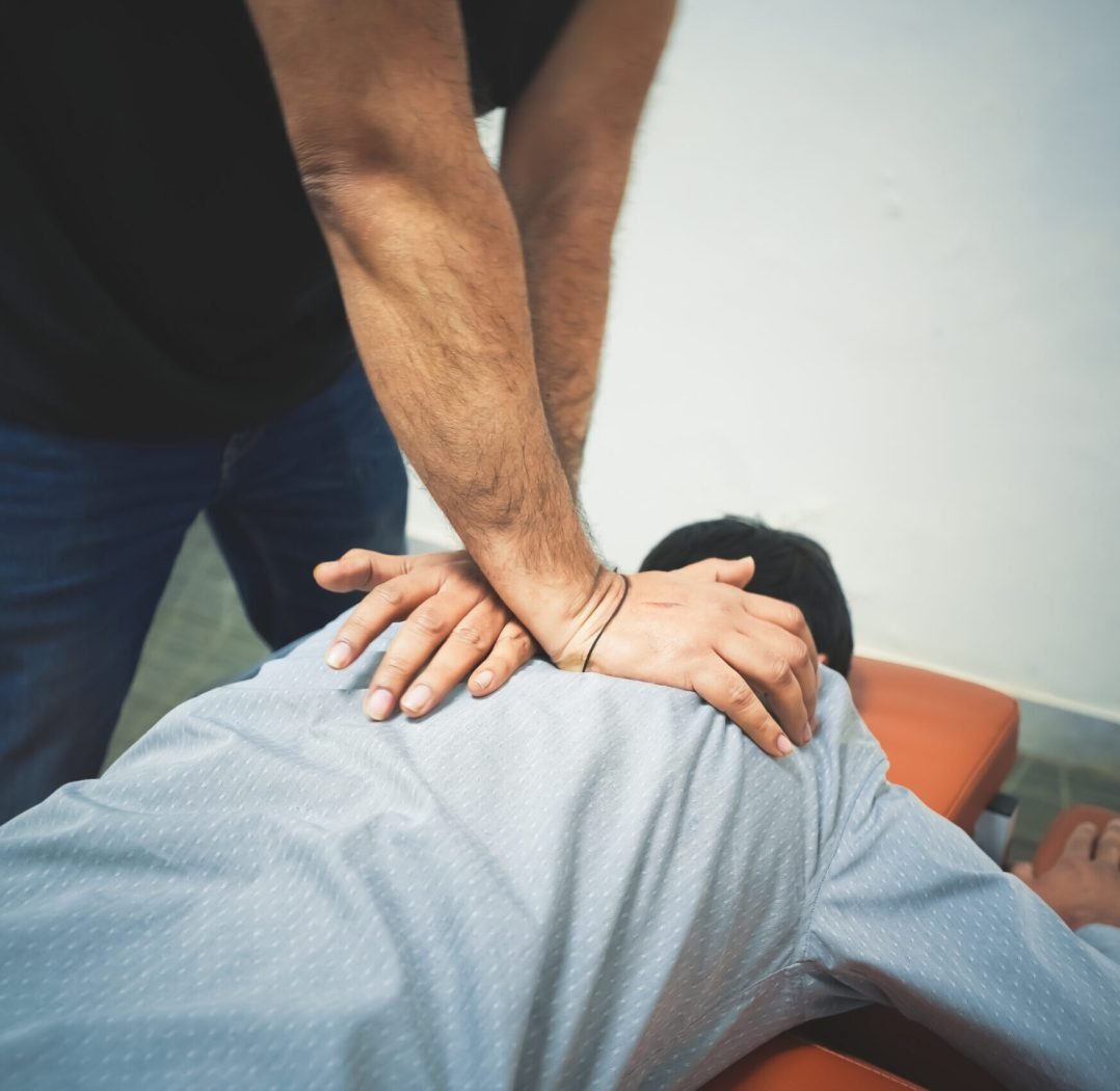 best chiropractor and physiotherapist in Noida ,Delhi, Vaishali Ghaziabad, India